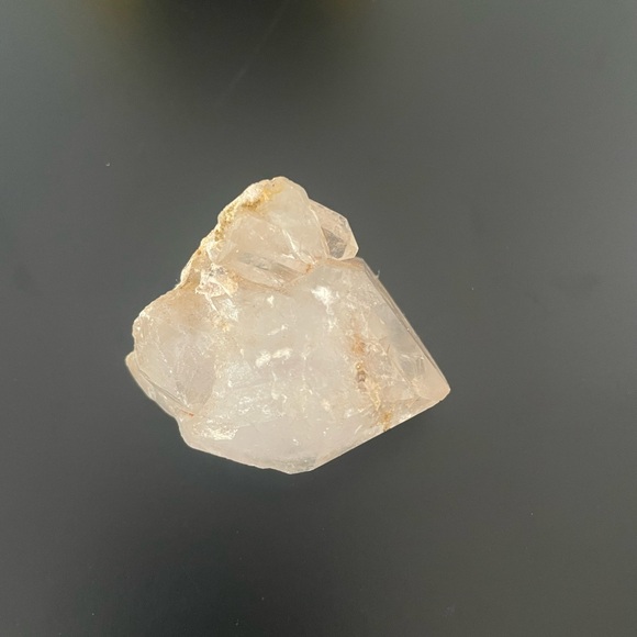 Natural Clear Quartz Stone - Picture 1 of 4